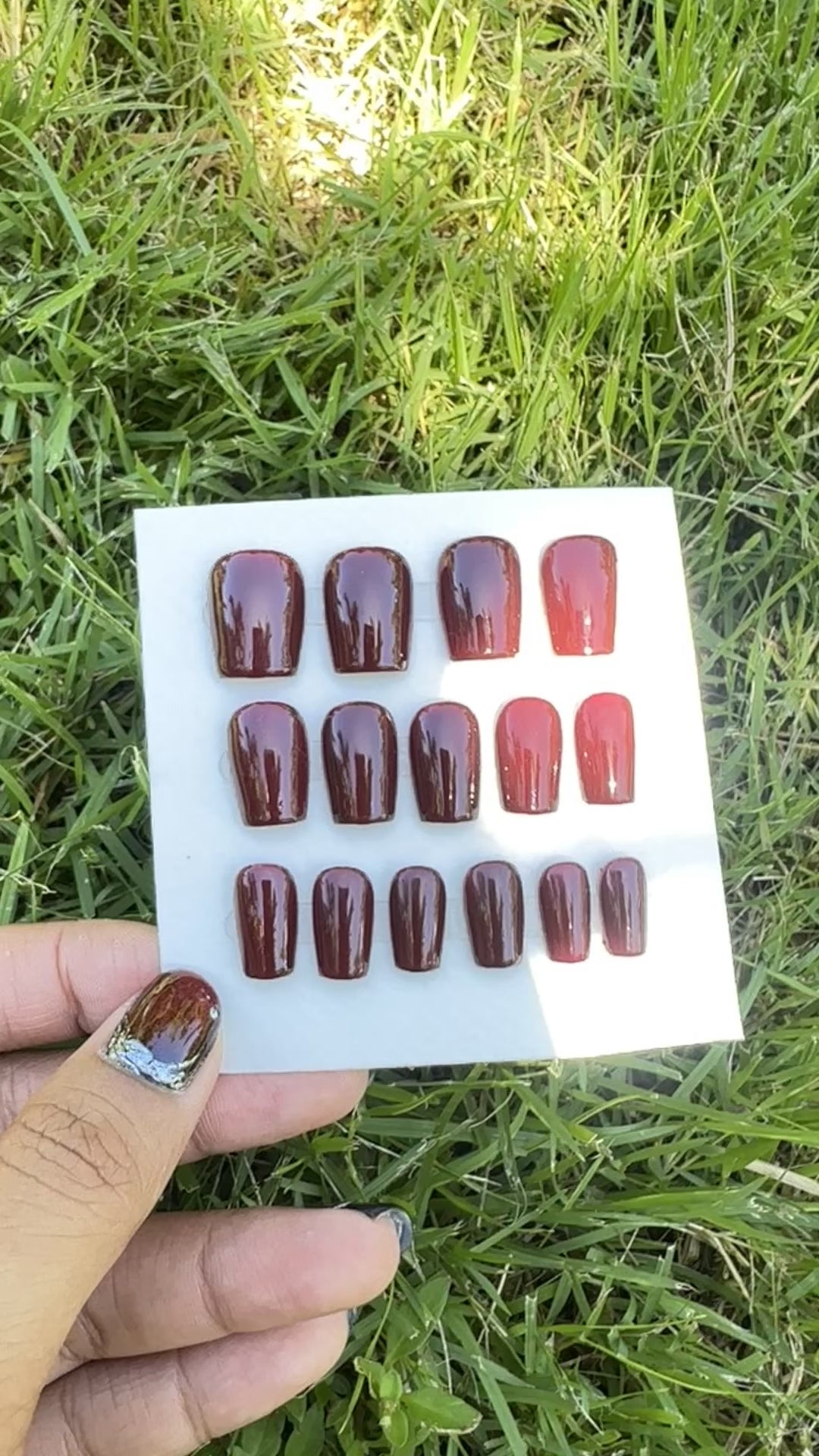 Reusable soft gel red nails in elegant packaging